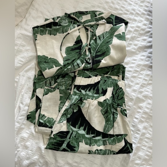 Kourt Willow Two Piece Set - Picture 2 of 14